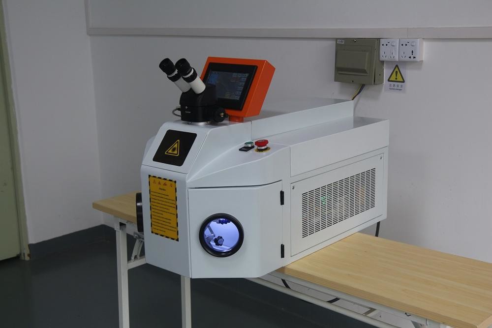 220V Jewelry Laser Welding Machine , 200W Gold Laser Soldering Machine